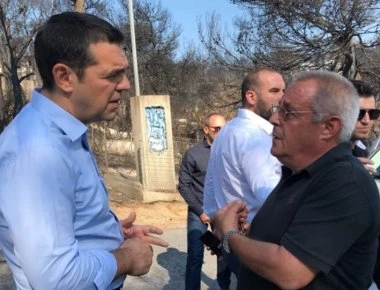 Πολίτης συναντήθηκε «κρυφά» με τον Α.Τσίπρα- Η εμφάνιση του Τσίπρα στο Μάτι (βίντεο)